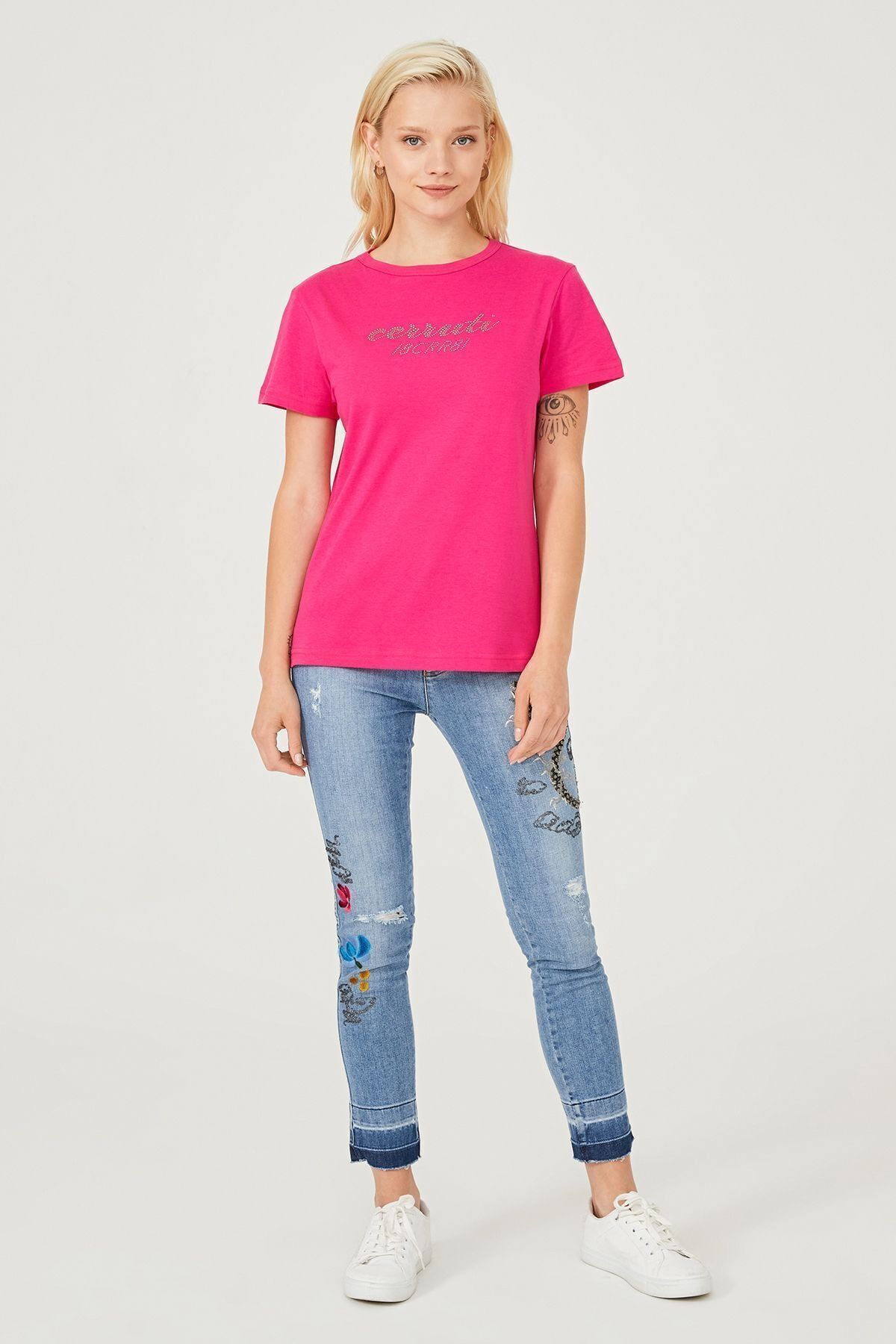 Bisiklet Yaka Kadın T-Shirt - 10