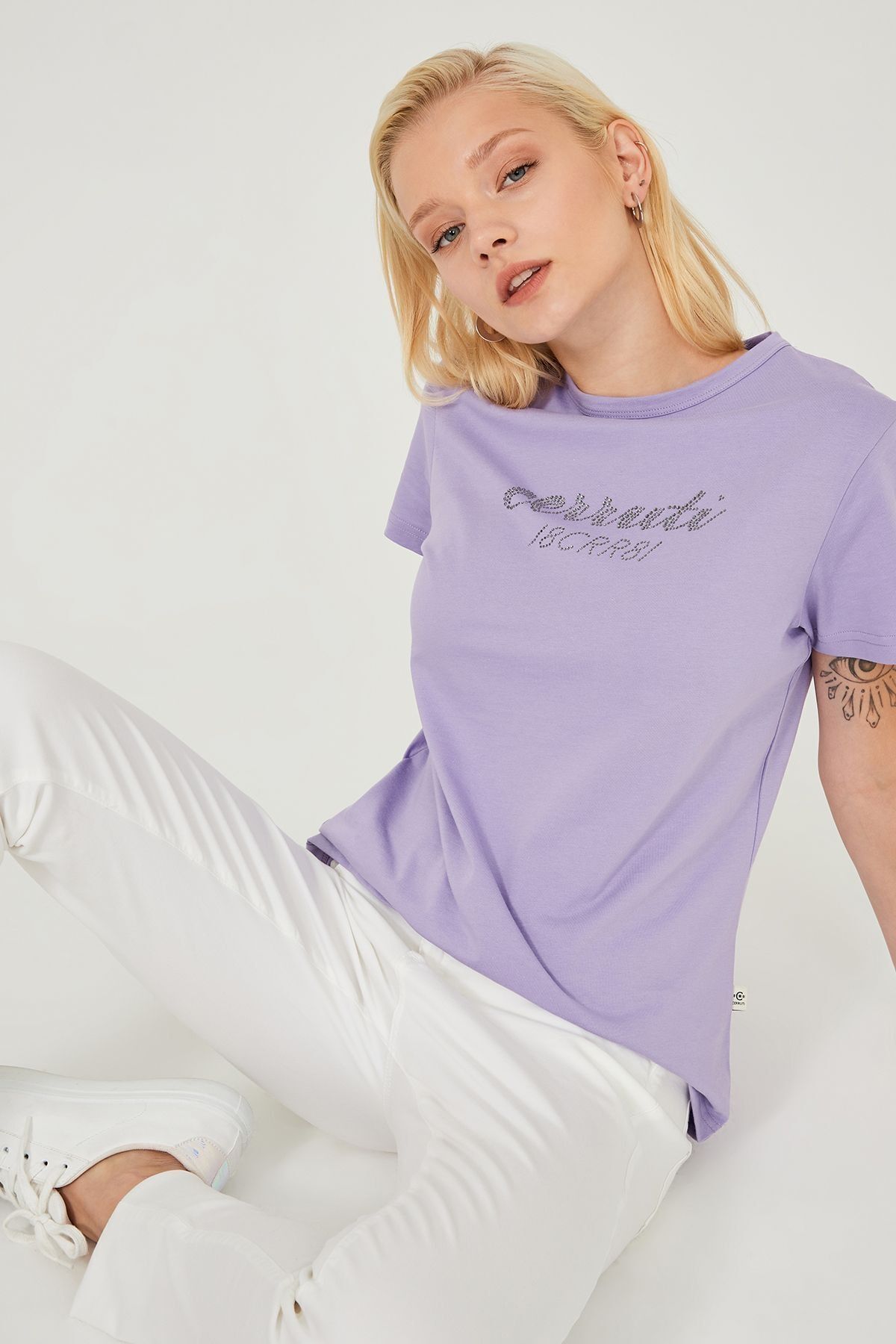 Bisiklet Yaka Kadın T-Shirt - 9