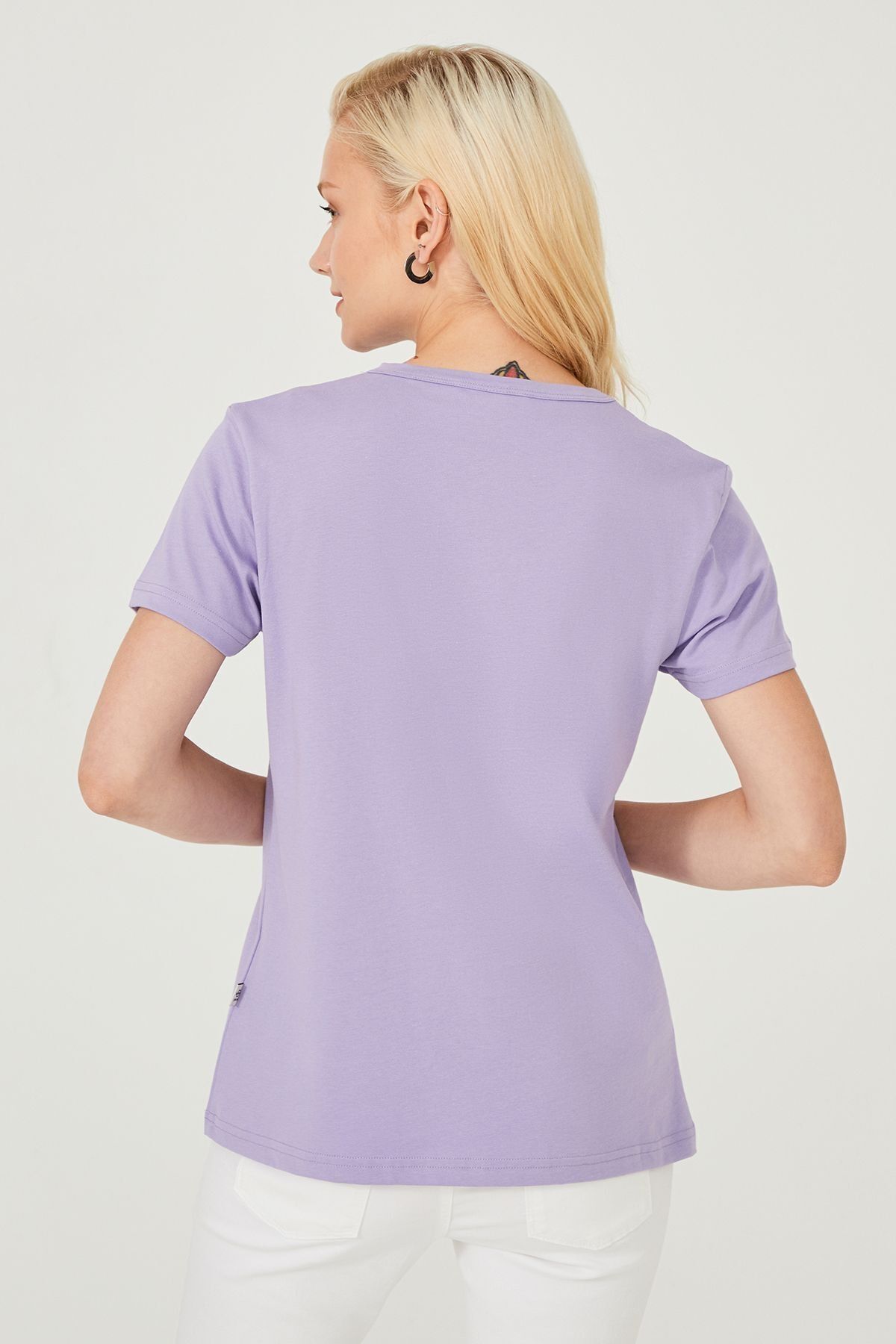 Bisiklet Yaka Kadın T-Shirt - 11