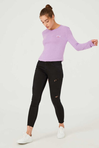 Dar Paça Yırtık Detaylı Jean Pantolon - 3