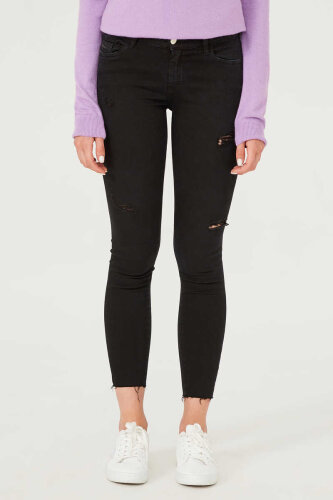 Dar Paça Yırtık Detaylı Jean Pantolon - 2