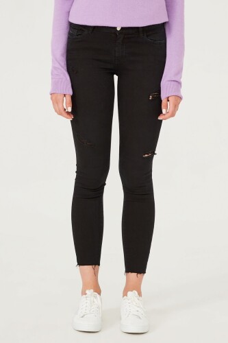 Dar Paça Yırtık Detaylı Jean Pantolon - 5