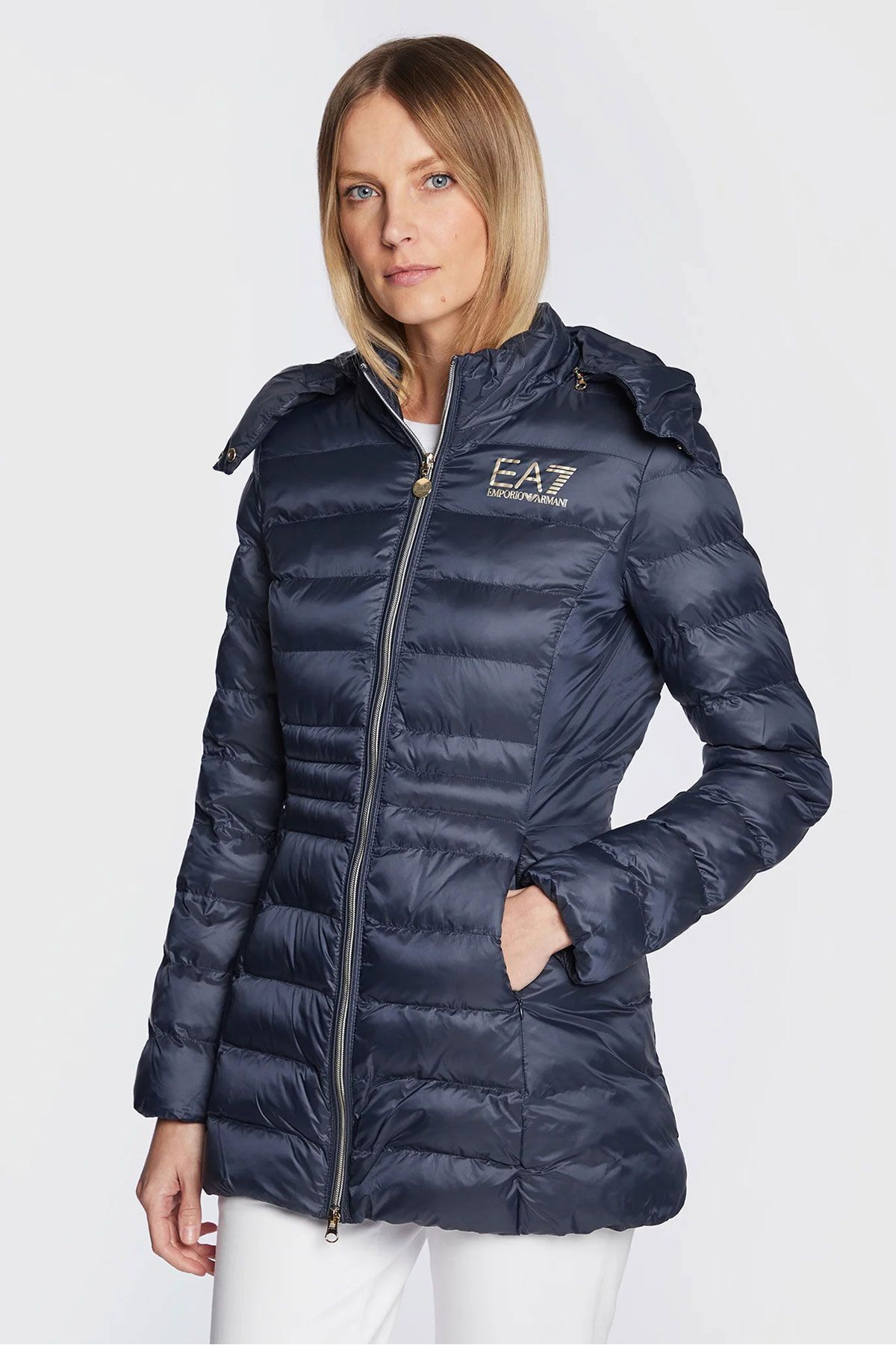 Emporio Armani Kadın Çıkarılabilir Kapşonlu Şişme Mont - 5