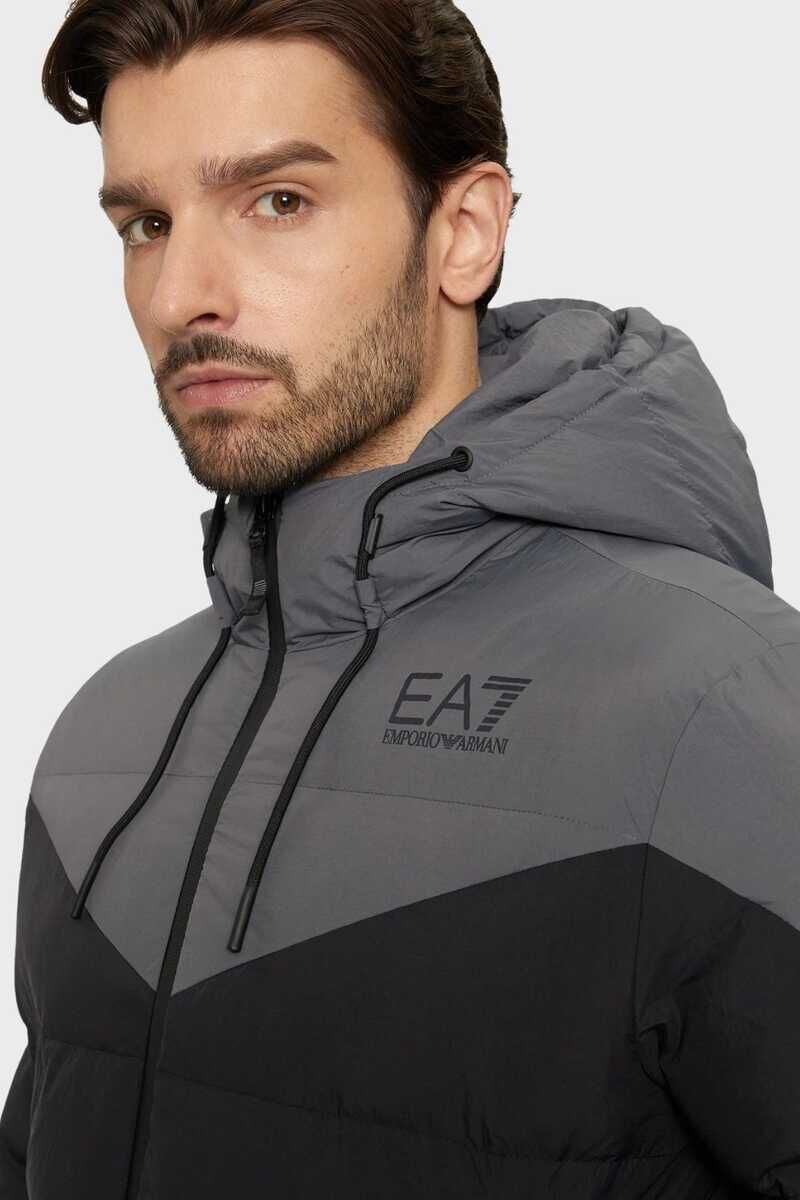 Emporio Armani Kapşonlu Erkek Mont - 4