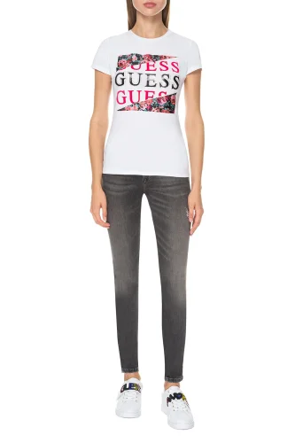 Guess Çiçek Desenli Kadın T-Shirt - 3