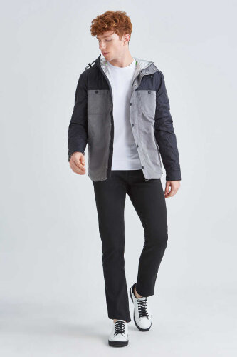 Guess Erkek İki Renkli Kapşonlu Mont - 4