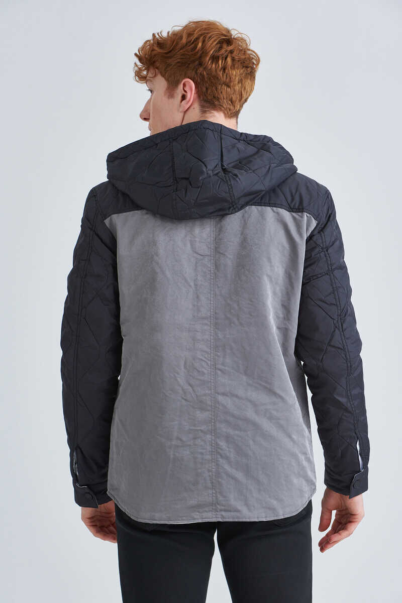 Guess Erkek İki Renkli Kapşonlu Mont - 5