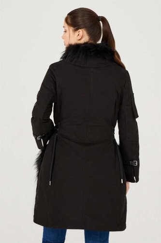 Kürk Yaka Kadın Kaban - 6