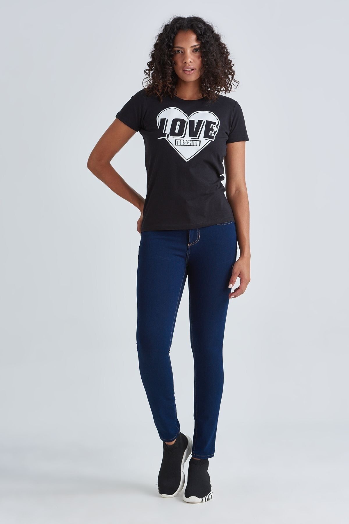 Love Moschino Kadın Bisiklet Yaka T-Shirt - 7