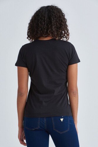 Love Moschino Kadın Bisiklet Yaka T-Shirt - 9