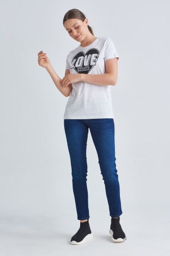 Love Moschino Kadın Bisiklet Yaka T-Shirt - 6