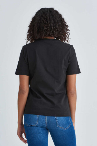 Love Moschino Yazılı Kadın T-Shirt - 4