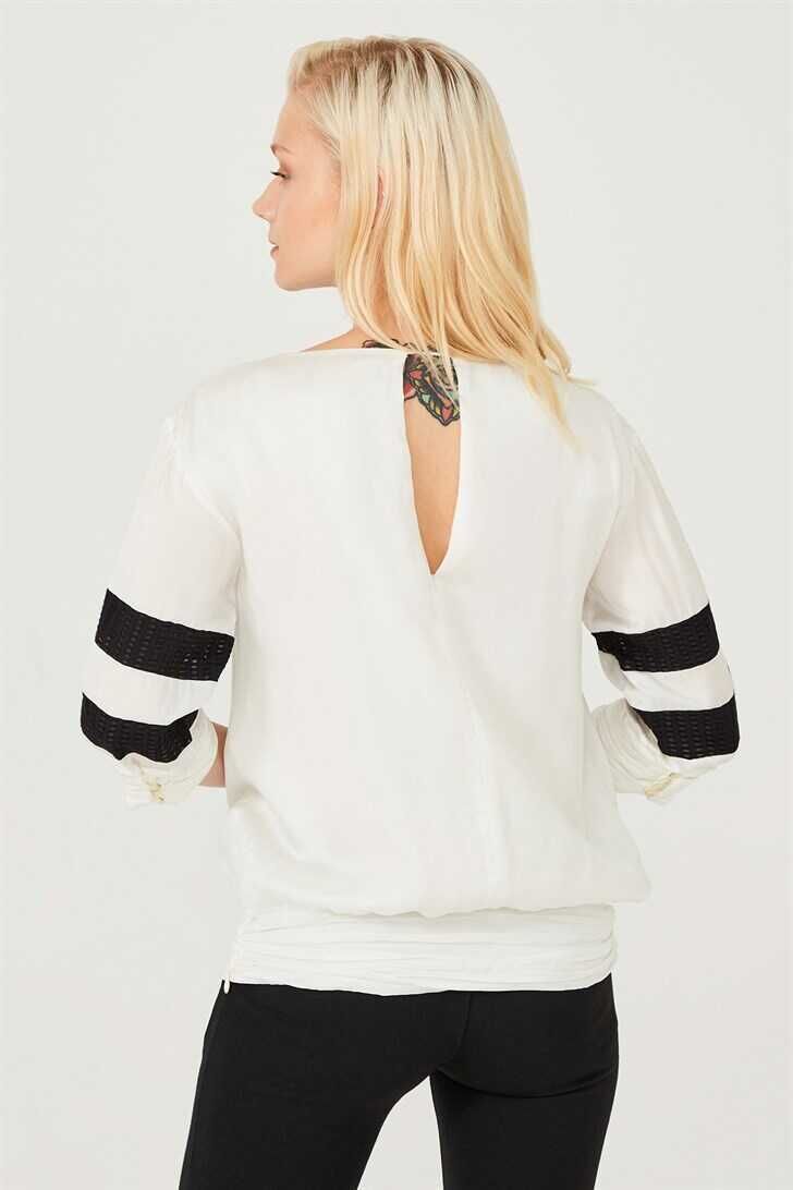 Siyah Şerit Detaylı Kadın Bluz - 6