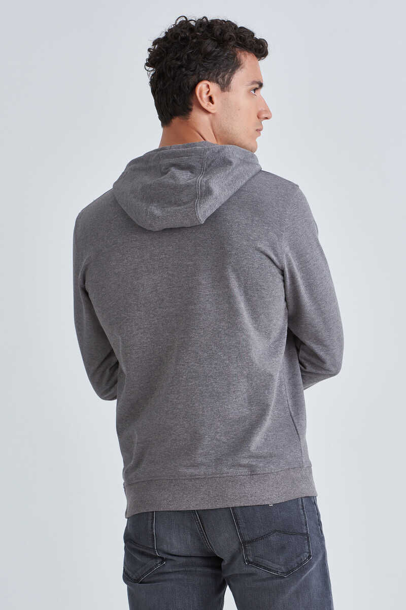 The North Face Unisex Sweatshirt - 4