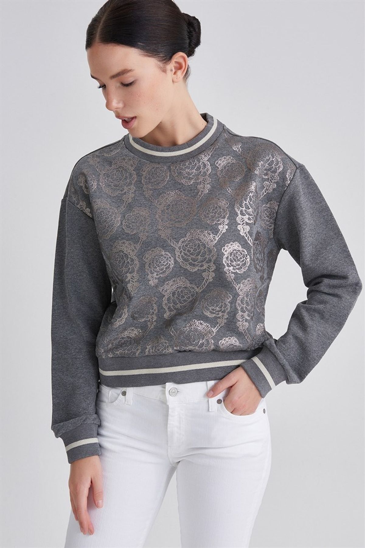 Trussardi Çiçek Desenli Kadın Sweatshirt - 5