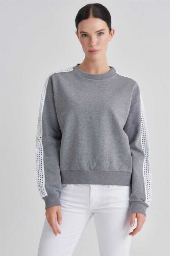 Trussardi Kuş Gözü İşlemeli Kadın Sweatshirt - 1