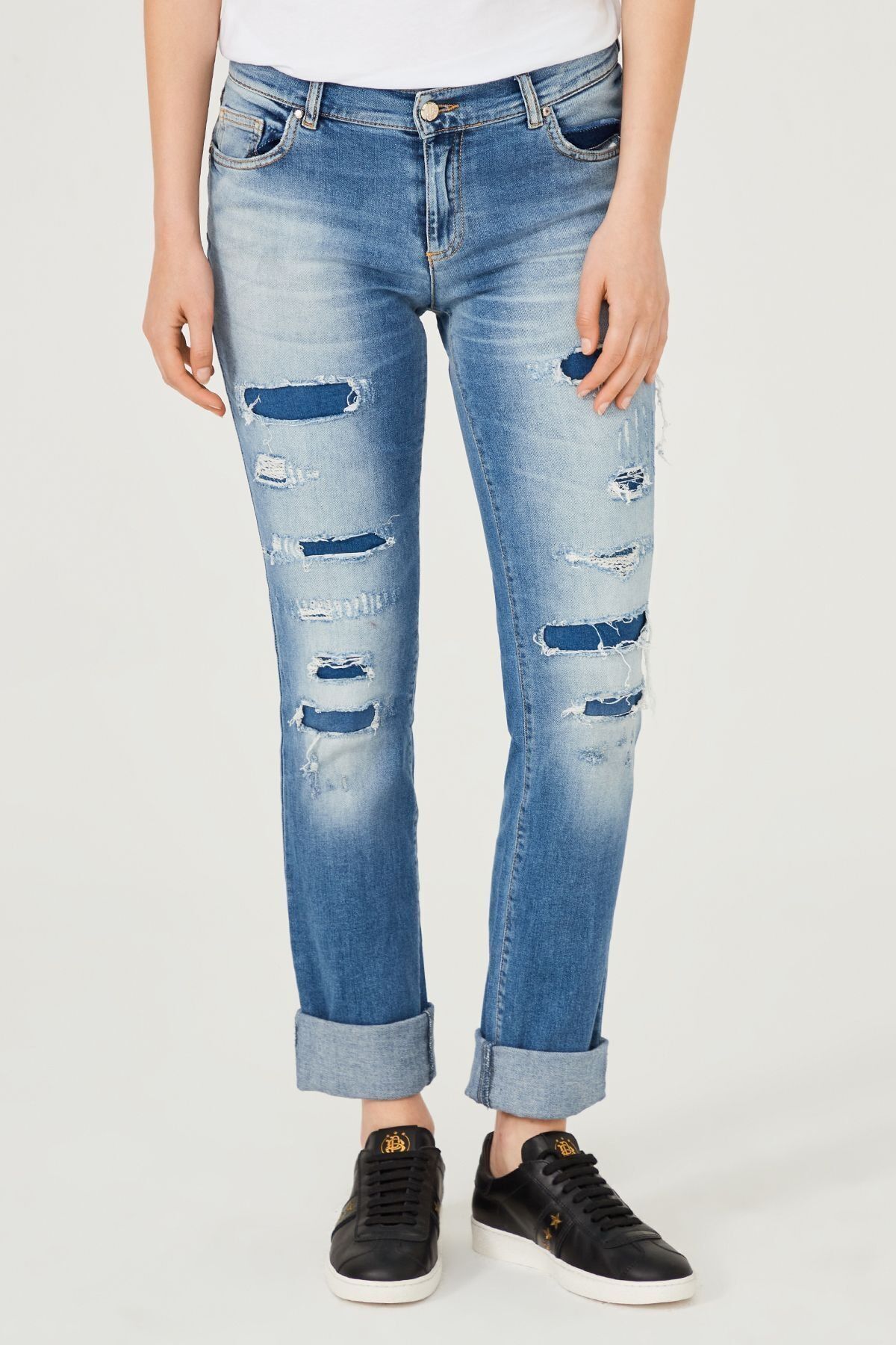 Versace Jeans Yırtık Detaylı Kadın Jeans - 12